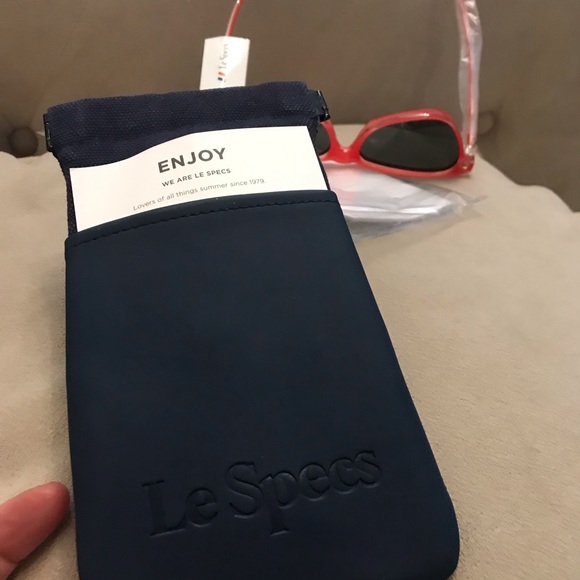 Le Specs sunglasses - Picture 4 of 5